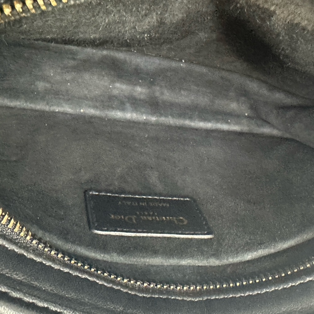 Christian Dior leather Oblique Diorquake Clutch. - Picture 8 of 11